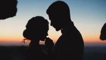 mai-bine-singura-decat-alaturi-de-un-barbat-neiubit